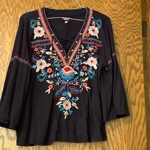 Johnny Was Black L Embroidered Top $45
